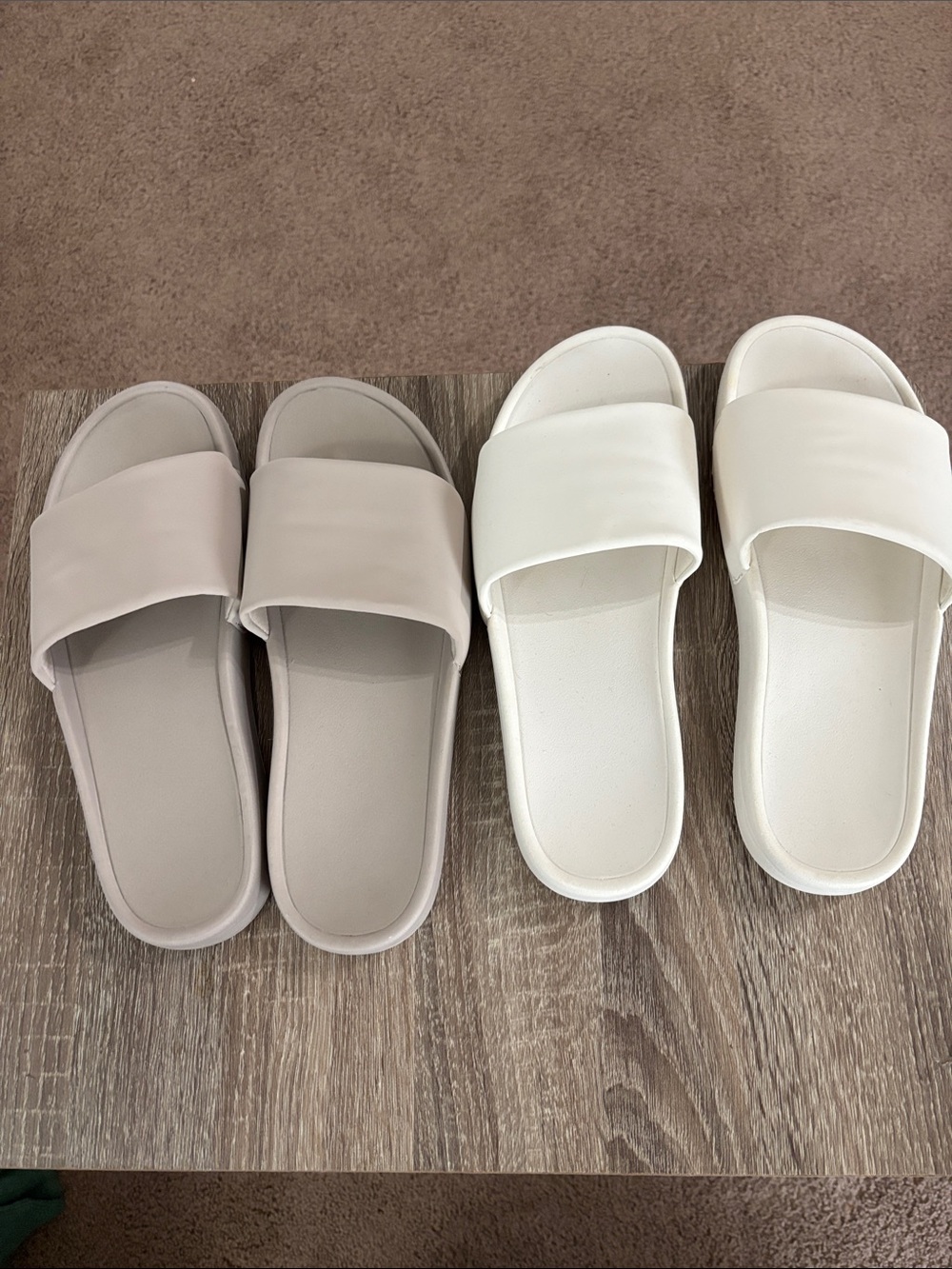 Target Brand Slide Sandals in Light Gray and Winter White size 11